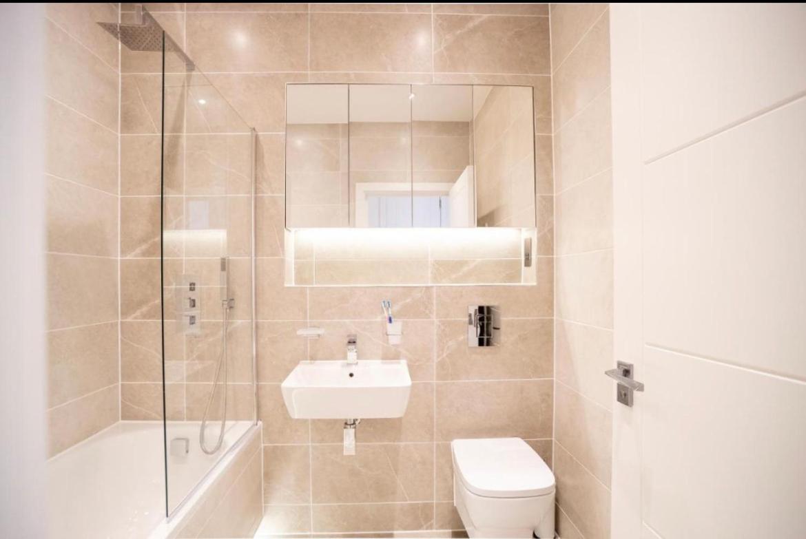 Two Bedrooms, Two Bath, Up To 3 Beds 1 Sofa - Slough Windsor Legoland ภายนอก รูปภาพ